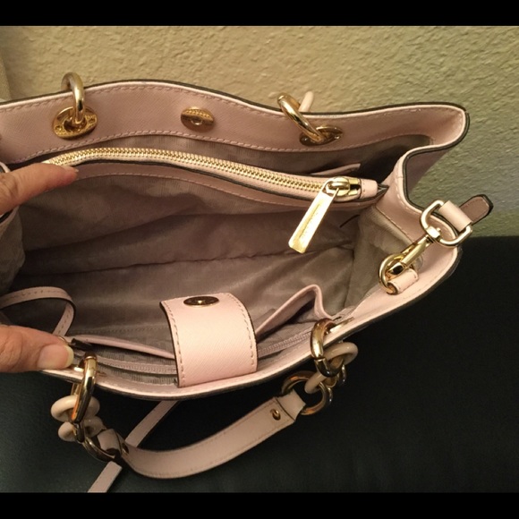 Michael Kors bag - Picture 4 of 8